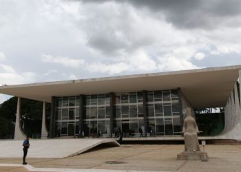 estados e municípios podem fazer ações contra covid-19 sem União, decide STF