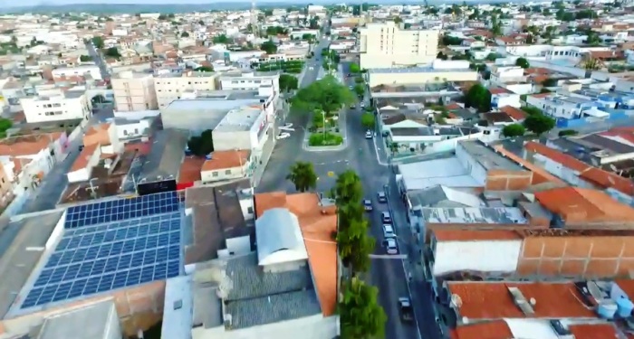 Coronavírus – Em novo decreto, prefeito amplia prazo do fechamento do comércio e toque de recolher