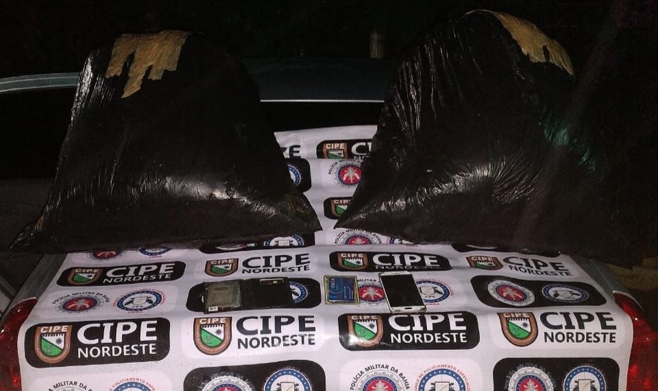 Casal flagrado transportando drogas de PE para Bahia