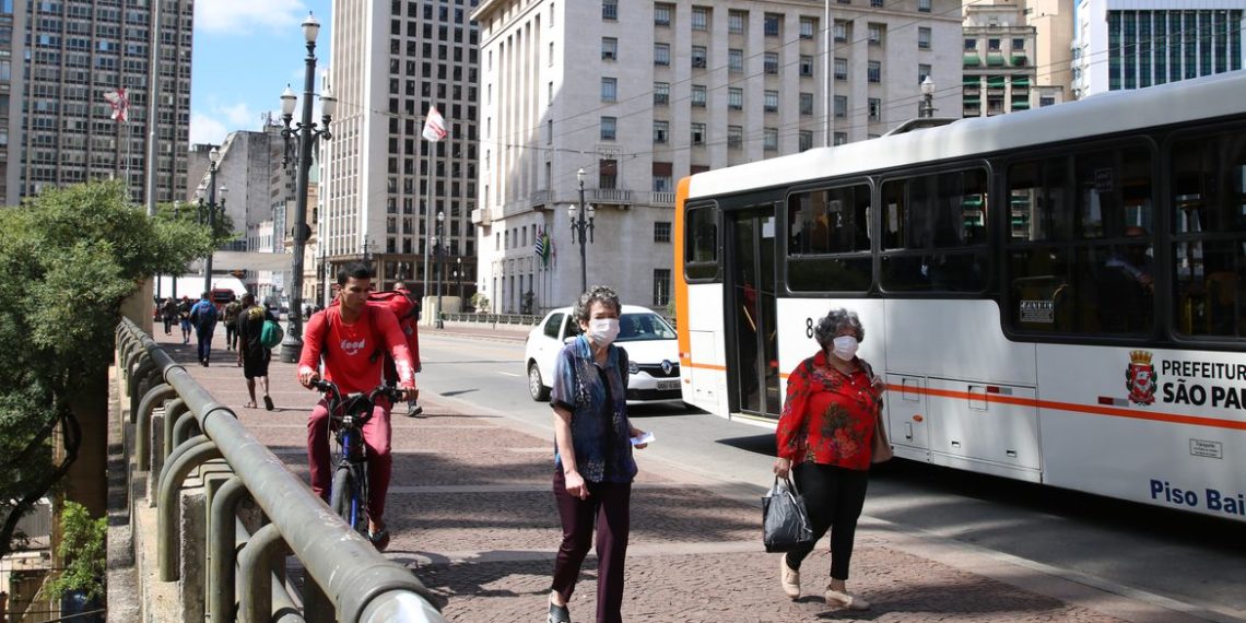 País ultrapassa mil mortes por covid-19; 19,6 mil estão infectados