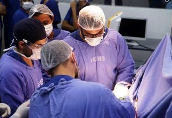 Hospital Roberto Santos realiza duas cirurgias cerebrais em pacientes acordados