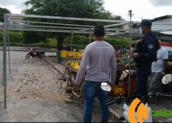 Após denuncia, feira-livre de Salgadália acontece mais organizada (vídeo TV Calila)