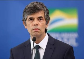 Teich deixa o Ministério da Saúde antes de completar um mês no cargo