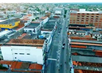 Diante dos novos casos de Covid-19 e o grande número de pessoas em monitoramento comércio e igrejas serão fechados novamente