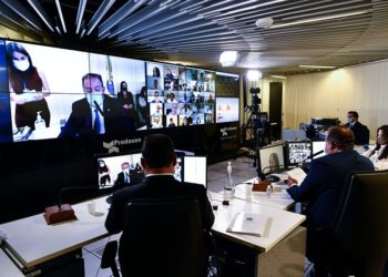 Senado adia sessão após secretário-geral da Mesa ter diagnóstico de covid-19