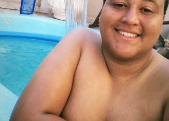 Jovem é assassinado dentro de casa no centro de Capim Grosso