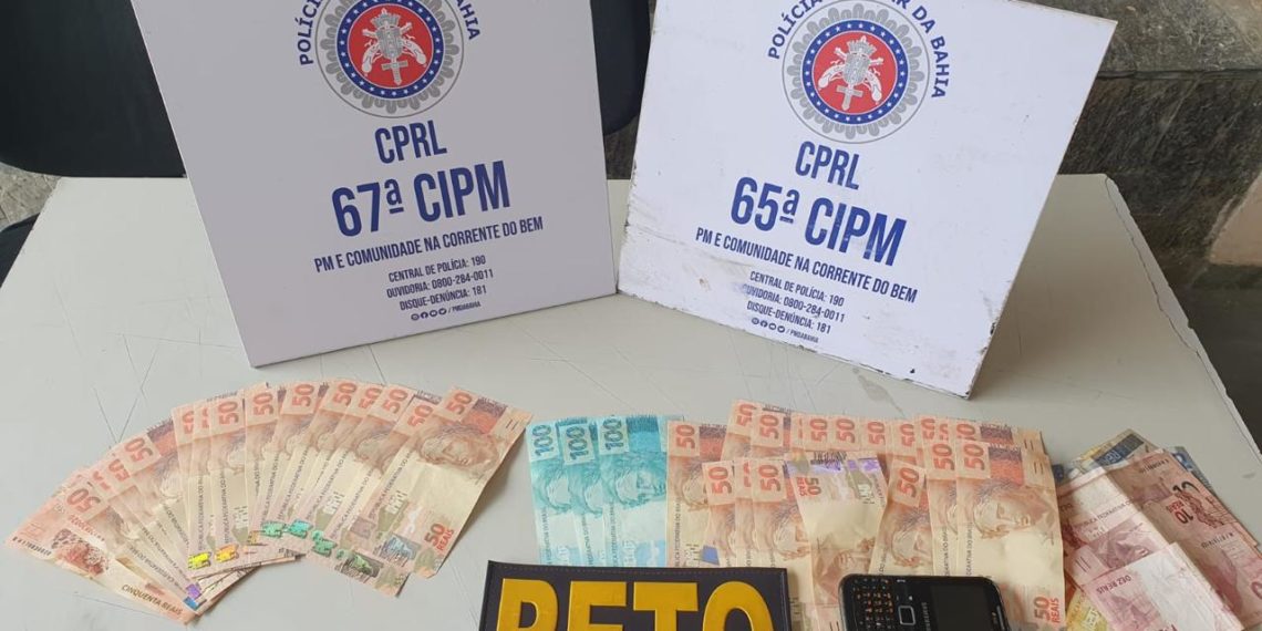 Foragido é flagrado com R$ 2,5 mil em notas falsas