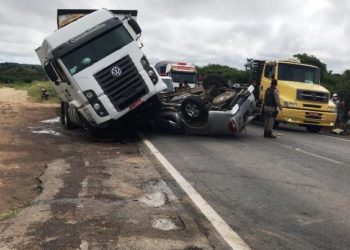 Acidente na BR-116 Norte deixa duas pessoas mortas