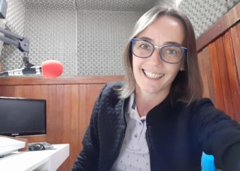 Mulher em Movimento: Vilmara de Assis traz belíssima entrevista com forrozeiro Duguinho do Acordeon; assista