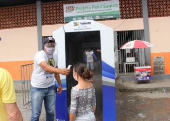 Valente é o primeiro município do território do sisal a implantar o projeto “Feira Segura”. Veja reportagem na TV Calila