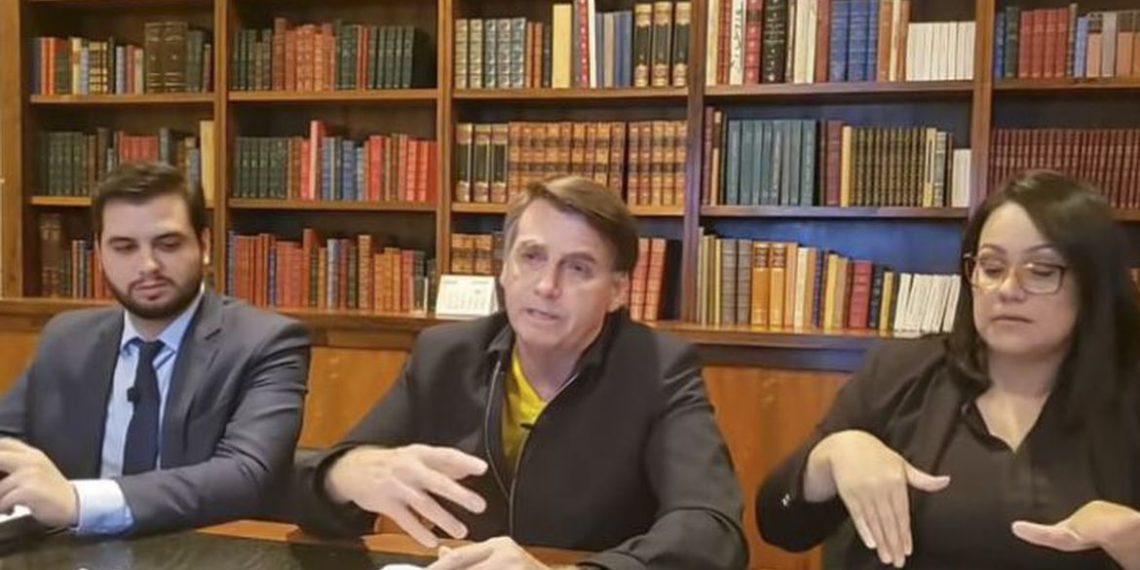 Bolsonaro confirma mais duas parcelas do auxílio emergencial