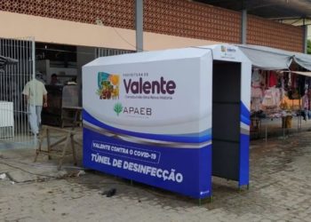 Para evitar mais contaminação do Coronavírus, Prefeitura de Valente instala túneis para desinfecção