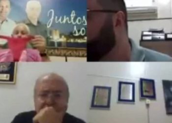 SP – Vereador cheira calcinha durante sessão virtual da Câmara; vídeo