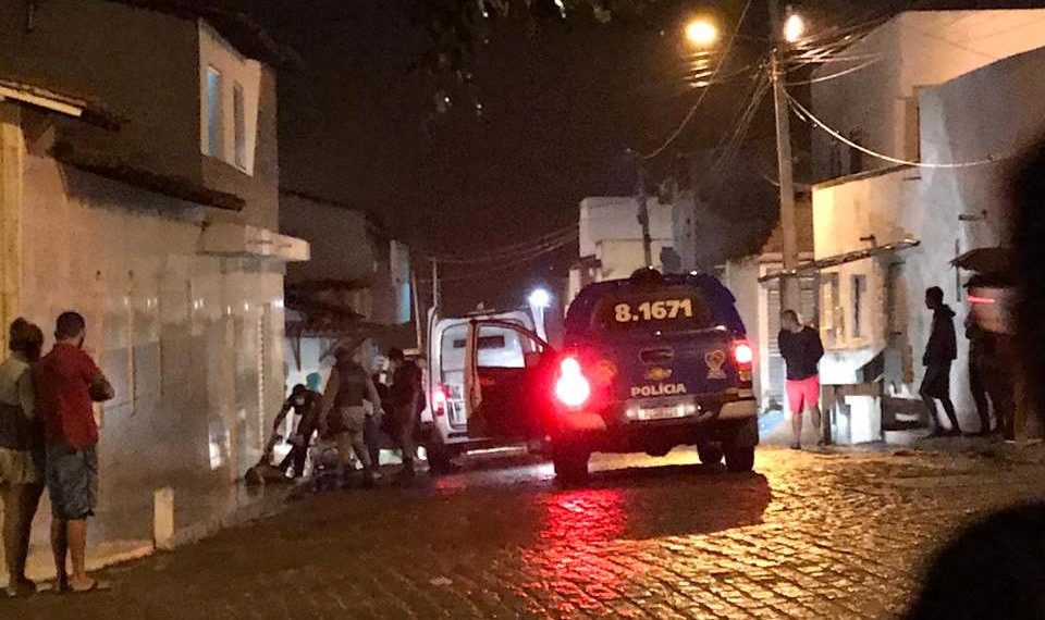 Jovem natural de Coité é assassinada a tiros em Retirolândia