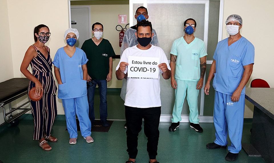 Homem natural de SP com doença preexistente se recupera da Covid-19 na UPA de Araci