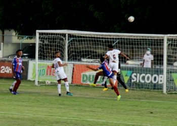 Com um gol em cada tempo Bahia vence o Jacuipense no jogo de ida da semifinal do Baianão