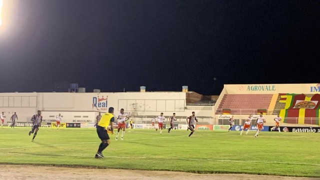 Atlético de Alagoinhas goleia a Juazeirense fora de casa e dar grande passo para vaga na final