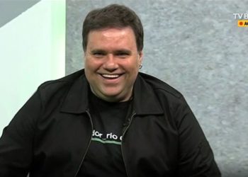 Apresentador e jornalista Rodrigo Rodrigues morre aos 45 anos