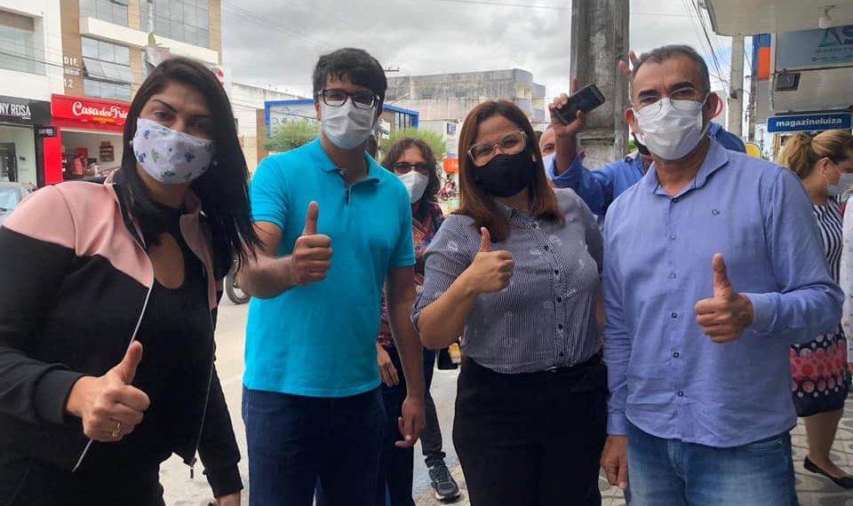 Coité: corpo a corpo na feira-livre ‘pode’!