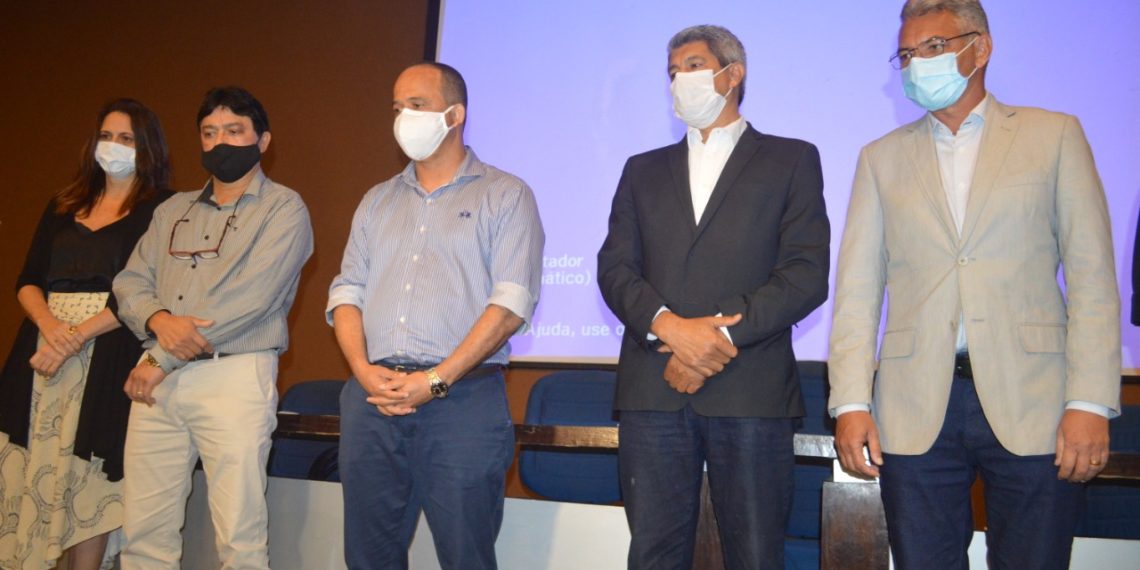 SEC discute protocolo de retomada do ano letivo em agendas com prefeitos da RMS e deputados estaduais