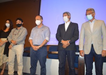 SEC discute protocolo de retomada do ano letivo em agendas com prefeitos da RMS e deputados estaduais