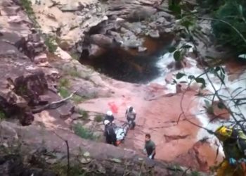 Casal de turistas franceses desaparece em trilha na Chapada Diamantina e um deles é achado morto