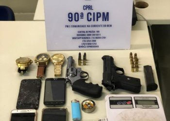PM de Nova Fátima prende dois indivíduos por porte ilegal de arma de fogo