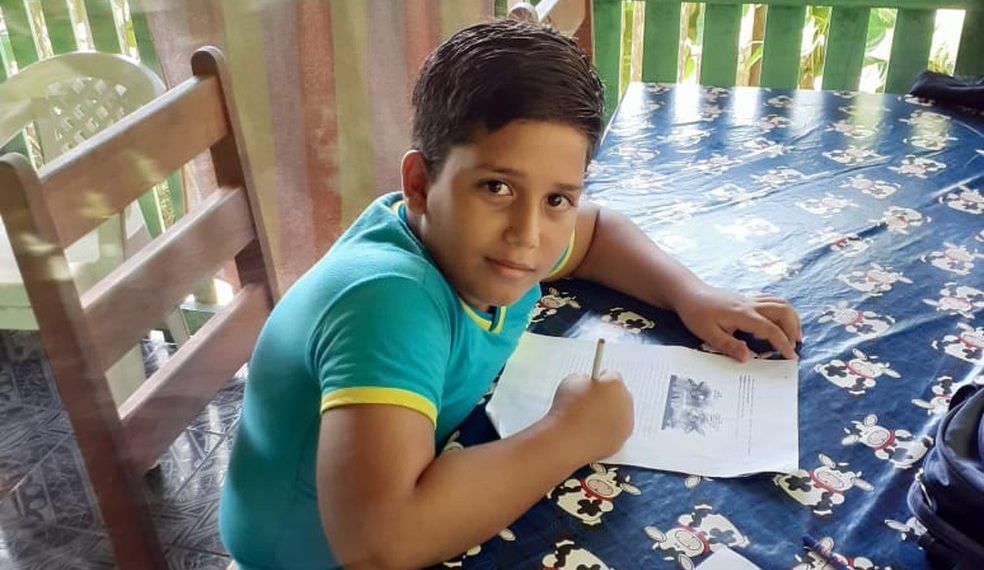 PA – Menino de 11 anos morre após receber descarga elétrica de celular que estava carregando
