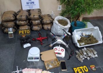 PM desmonta esquema de transporte de maconha com drones