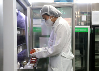 Lacen completa 105 anos e se torna o maior laboratório público em capacidade para testagem do país