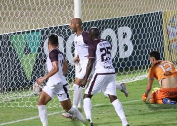 Série C – Jacuipense arranca empate com o Santa Cruz no Arruda em jogo de seis gols