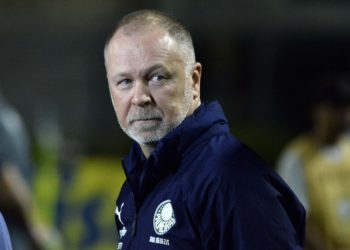 Bahia aguarda resposta de Mano Menezes para definir substituto de Roger Machado