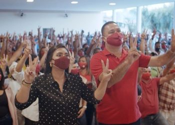 Serrinha: convenção confirma pré-candidatura de Osni Cardoso e Mariana Cunha