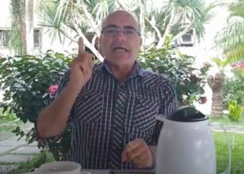 Ponto de Cafezinho: “mancadas” de políticos no uso das palavras e uma briga de família em pleno sepultamento do patriarca