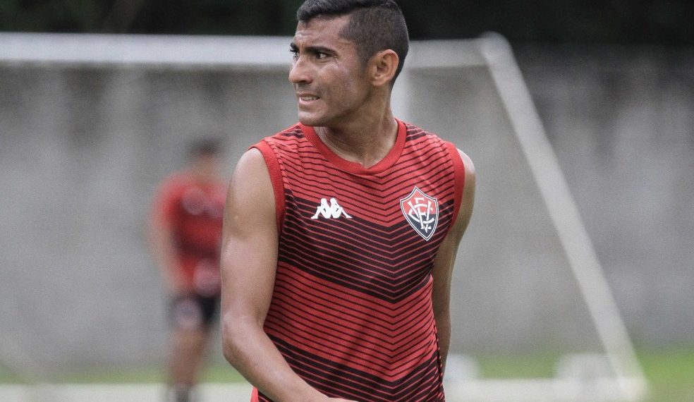 Apresentado no Vitória, Quixadá relembra Bulgária
