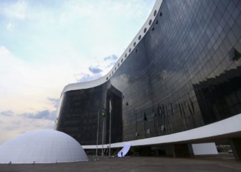 TSE recebe mais de mil denúncias de disparo em massa no WhatsApp