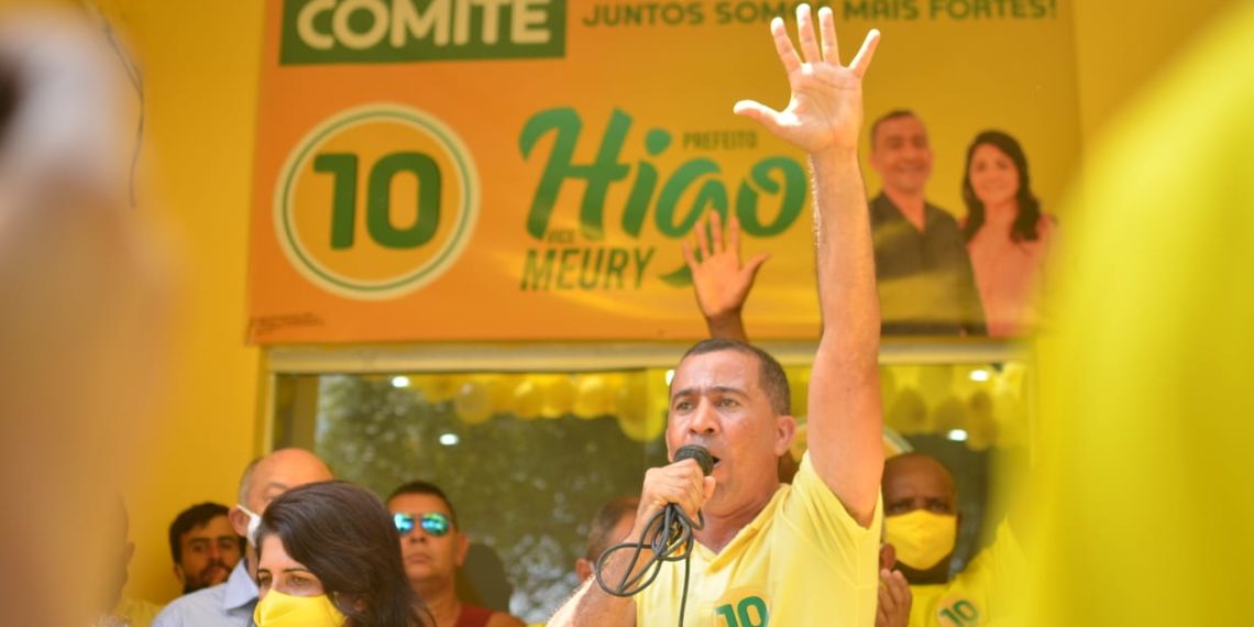 Teofilândia – Candidato a prefeito pelo PRB inaugura comitê garantindo escola integral, reajuste salarial e denunciar crime ambiental