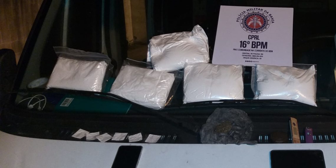 Policiais de Araci apreendem mais de 5kg de pó branco aparentando ser cocaína