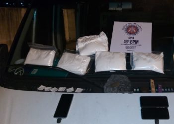 Policiais de Araci apreendem mais de 5kg de pó branco aparentando ser cocaína