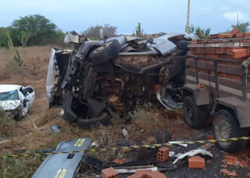 Quatro pessoas morrem em colisão frontal na BA 120 trecho Queimadas-Santaluz