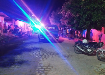 Mulher é morta a tiros após ter casa invadida