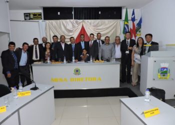 Vereadores extinguem taxa de iluminação pública em Monte Santo