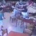 Feira de Santana: homem levanta de mesa com faca e tenta atacar cliente dentro de restaurante