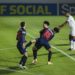 Bahia sofre apagão e é goleado pelo Bragantino
