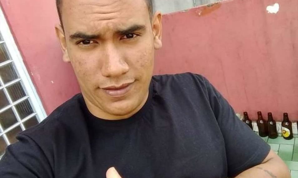 Jovem é abordado por dois indivíduos de moto e morto a tiros em Serrolândia