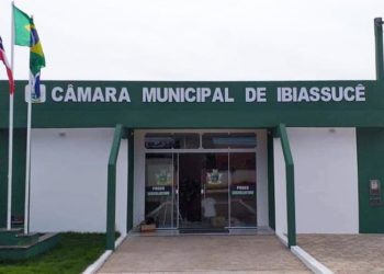 MP recomenda revogação de aumento em 36,36% do salário dos vereadores de Ibiassucê