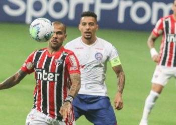 Bahia desfalcado perde para o São Paulo completo na Arena Fonte Nova