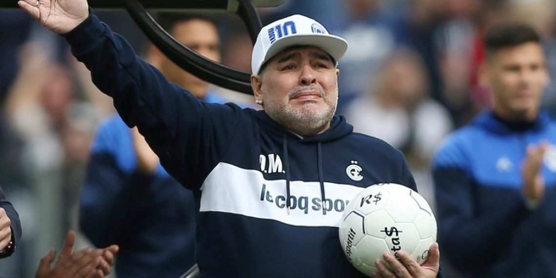 Morre Maradona, maior ídolo do futebol argentino, aos 60 anos