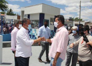 Poucas e boas da vista de Rui Costa em Coité