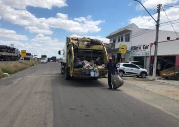 Após reportagem do Calila, Prefeitura de Riachão recolhe lixo no Bairro Jatobá